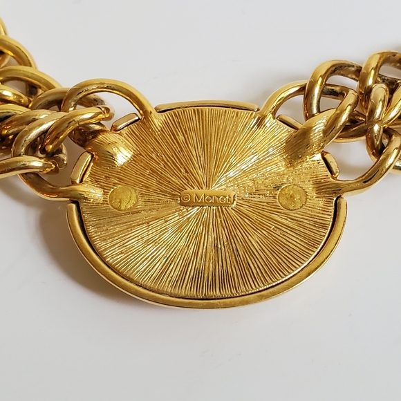 Rare! Chunky Vintage Monet Chain Link Choker with Ivory Center Stone - Picture 7 of 16